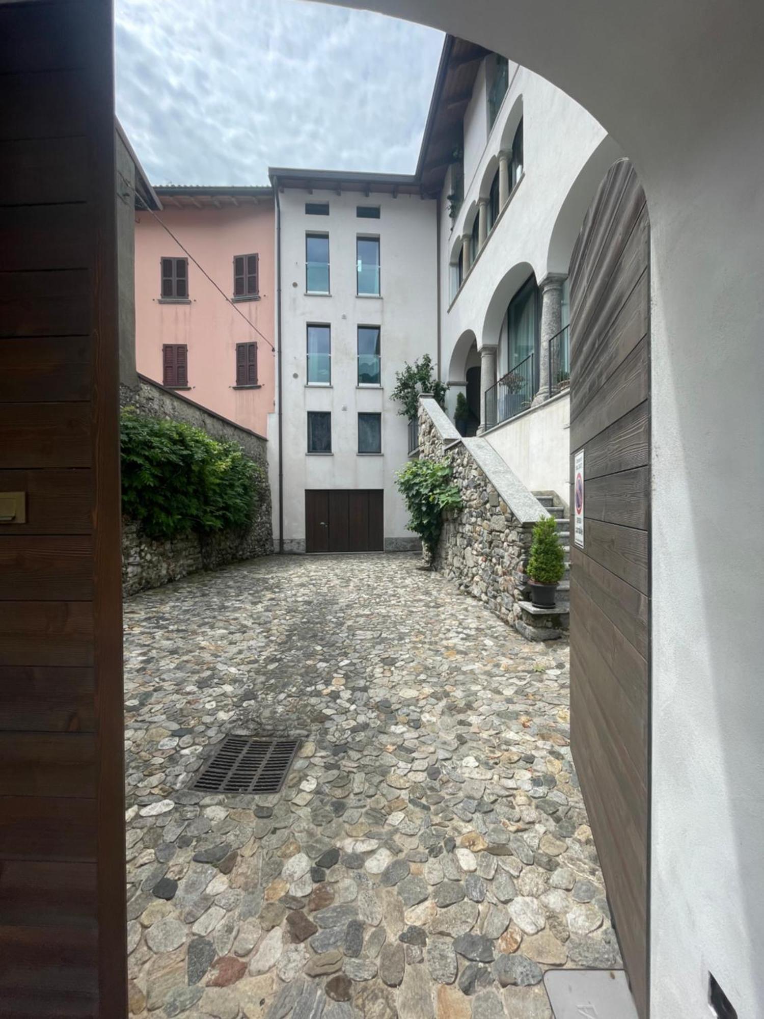 Casa P Apartment Malgrate Bagian luar foto